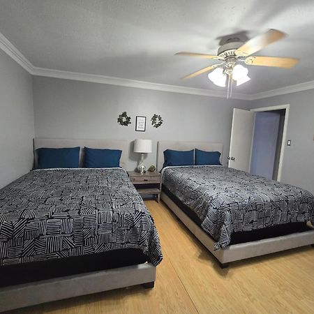 1976Houstongem Luminous Pvtpool & Hottub Dt20Mins For Lrg Families 6Beds 2Bath Villa Exterior photo